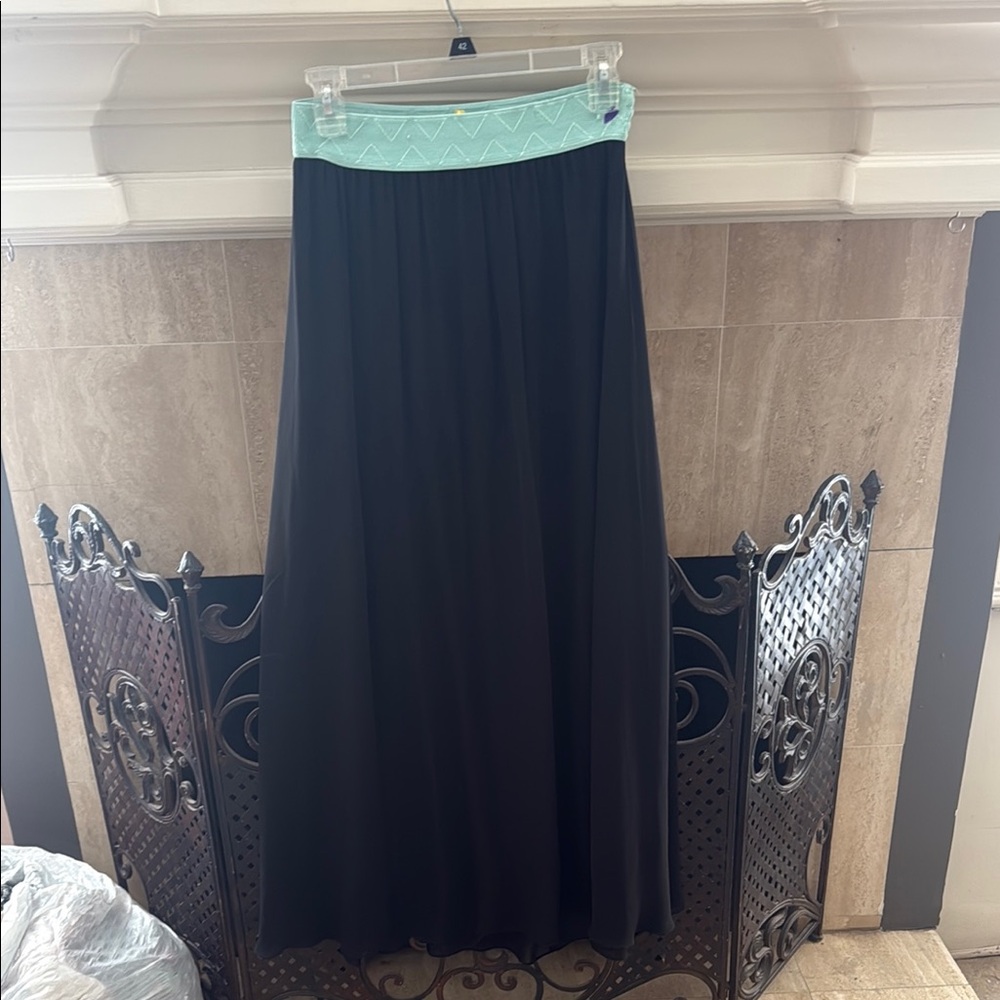 3/$25 Lularoe Elegant Black Maxi Skirt with Mint Waistband XS